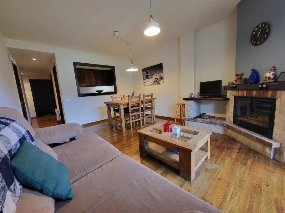 Apto A Pie De Pistas En La Molina 라 몰리나 외부 사진